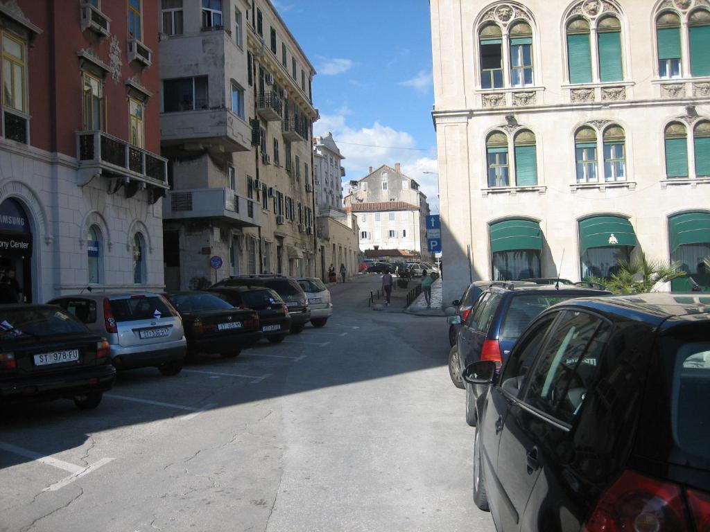 Split Central Guesthouse Екстер'єр фото